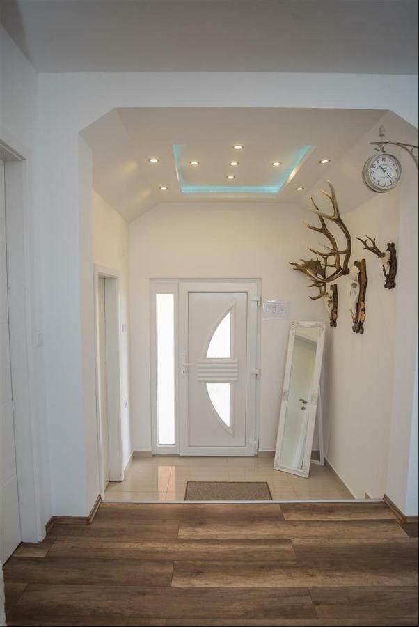 Apartman Hubertus 5* Vagovina Extérieur photo