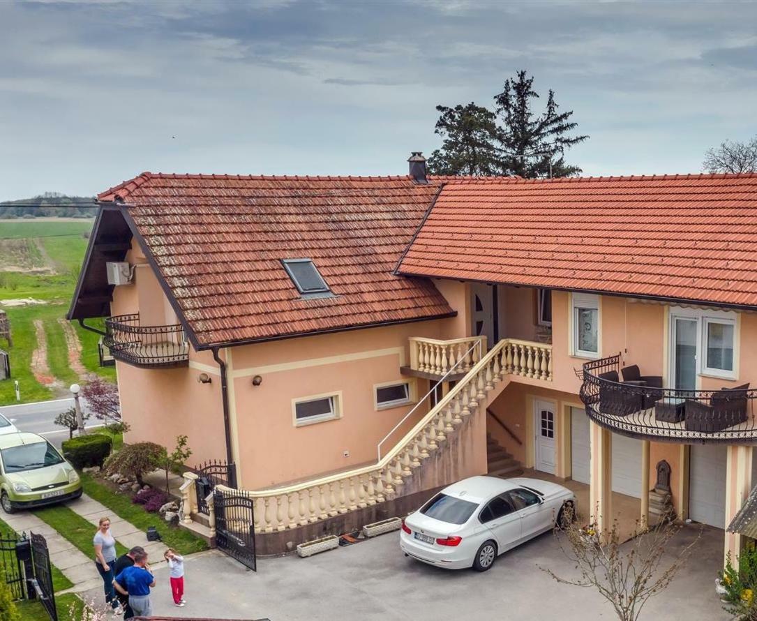 Apartman Hubertus 5* Vagovina Extérieur photo